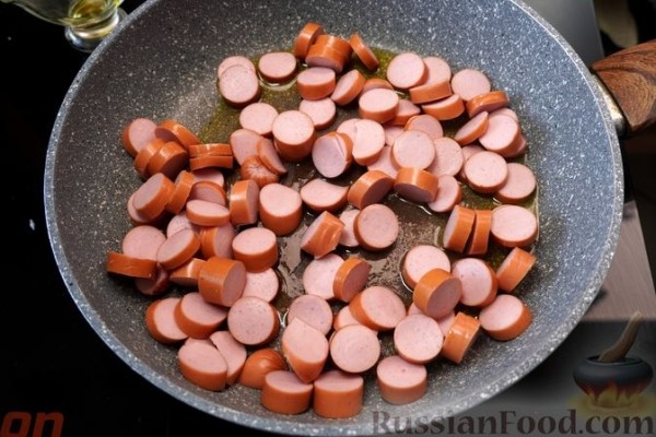 Лазанья с сосисками и шампиньонами
