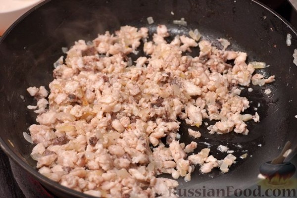 Голубцы с рыбой, картофелем и квашеной капустой (в духовке)