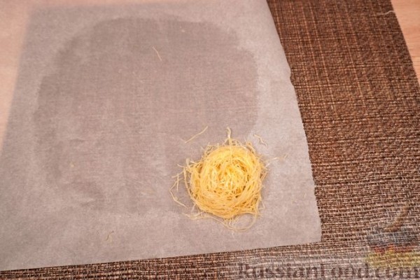 Гнёзда из теста кадаиф с фундучным пралине
