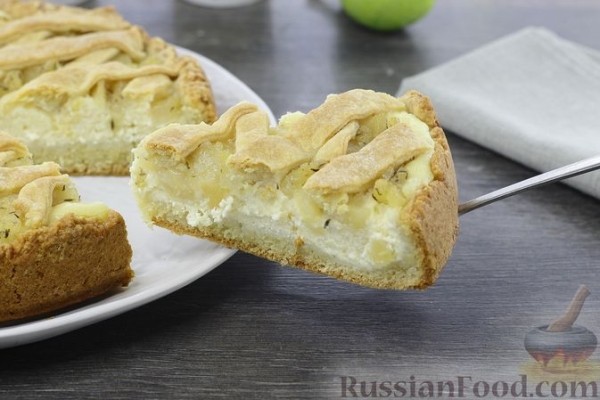 Пирог "Осенний" с грушами и творогом