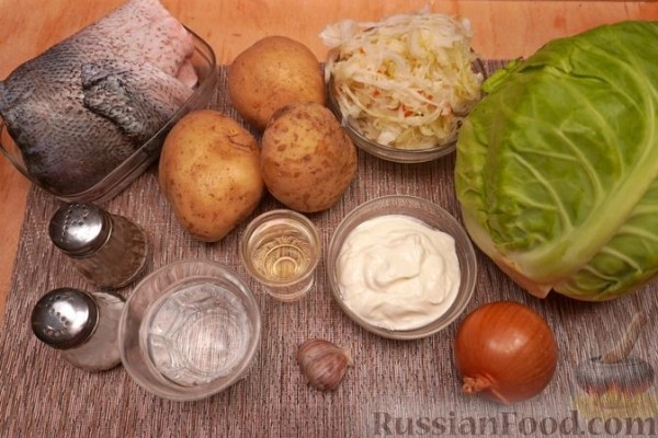 Голубцы с рыбой, картофелем и квашеной капустой (в духовке)