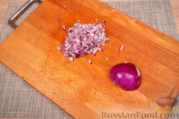 Кабачки, фаршированные творогом, брынзой и сладким перцем
