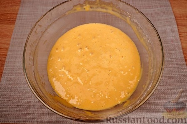 Бисквит с заварным кремом и малиной