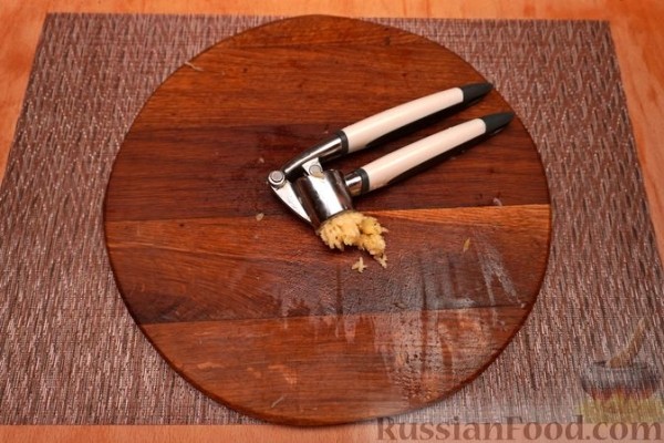 Голубцы с рыбой, картофелем и квашеной капустой (в духовке)