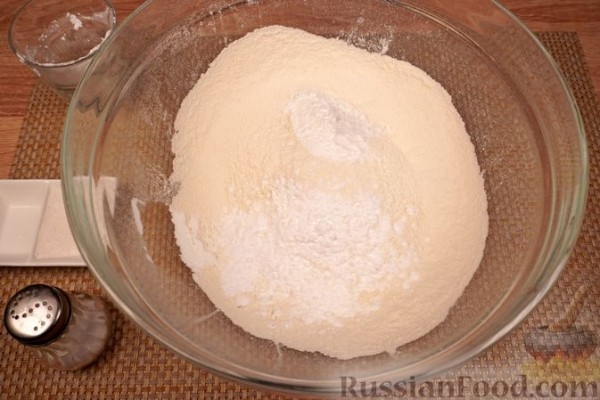 Открытый песочный пирог с рикоттой и грушей