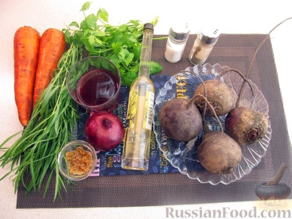 Салат из печёной свёклы, моркови и лука