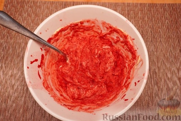 Волованы со свеклой и сельдью