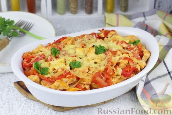 Запеканка из макарон с курицей и овощами