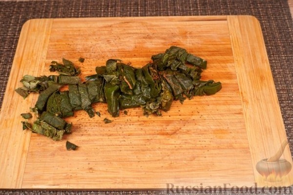 Пилав с виноградными листьями