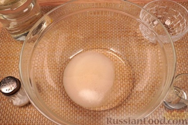 Картофельный салат с майонезно-сметанным соусом