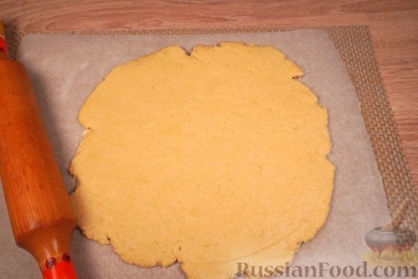 Открытый песочный пирог с рикоттой и грушей