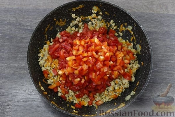Гречка с фаршем, помидорами и сладким перцем (на сковороде)