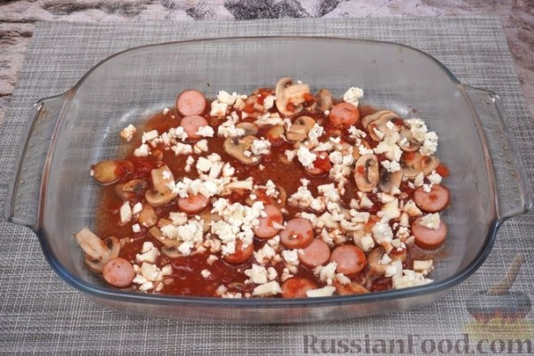 Лазанья с сосисками и шампиньонами