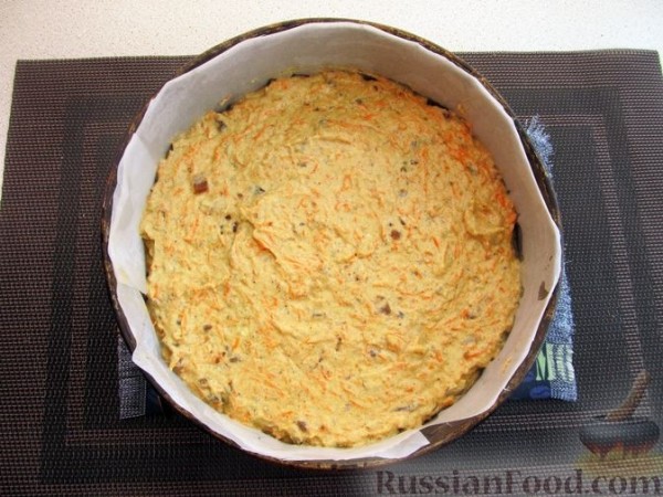 Пирог с морковью, финиками и грецкими орехами