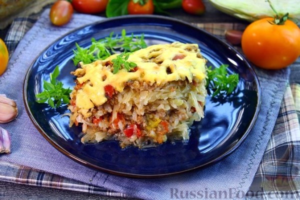Запеканка из капусты, с фаршем, рисом и сыром