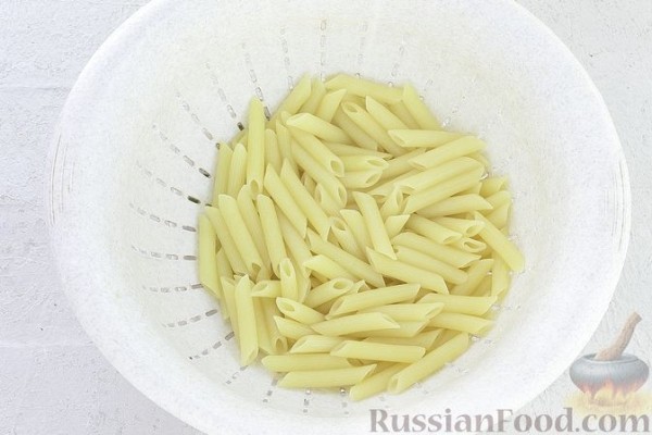 Запеканка из макарон с курицей и овощами