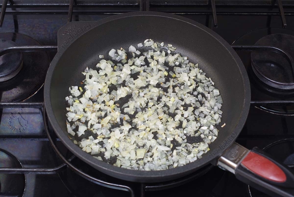 Слойки с курицей и сыром