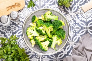 Брокколи с морковью Брокколи с морковью