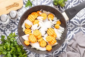 Брокколи с морковью Брокколи с морковью