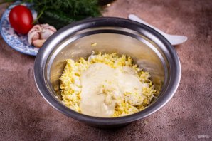 Бутерброды со шпротами и чесноком