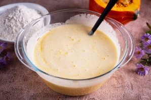 Быстрый сладкий пирог на кефире с тыквой Быстрый сладкий пирог на кефире с тыквой