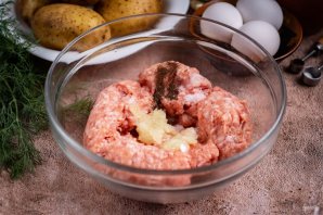Фарш с картошкой в духовке Фарш с картошкой в духовке