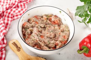 Кабачки с фаршем в мультиварке