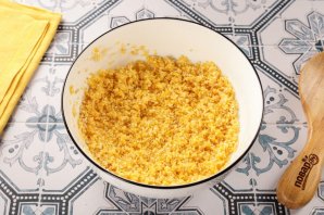 Кукурузная каша на молоке в мультиварке