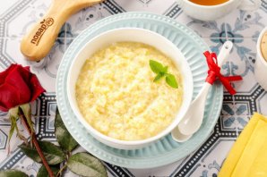 Кукурузная каша на молоке в мультиварке