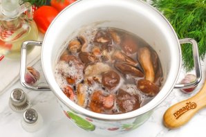 Маринованные маслята