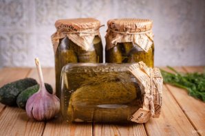 Огурцы маринованные