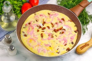 Омлет с лисичками