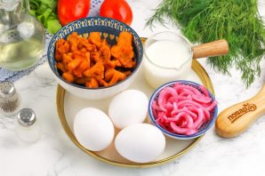 Омлет с лисичками