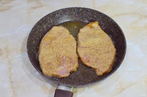 Отбивные из индейки с сыром