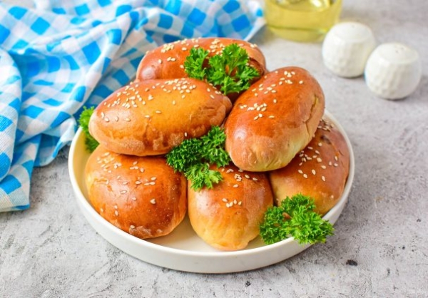 Пирожки дрожжевые на воде Пирожки дрожжевые на воде