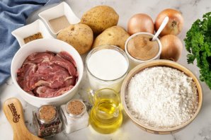 Простой мясной пирог с картошкой Простой мясной пирог с картошкой