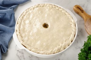 Простой мясной пирог с картошкой Простой мясной пирог с картошкой