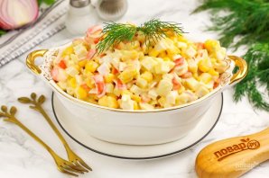 Салат из крабовых палочек и кукурузы Салат из крабовых палочек и кукурузы