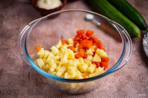 Салат "Оливье" с рыбой Салат "Оливье" с рыбой