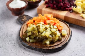 Салат винегрет с майонезом