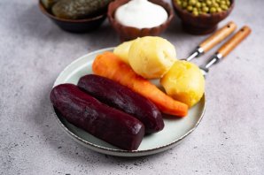 Салат винегрет с майонезом