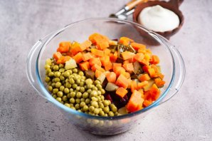 Салат винегрет с майонезом