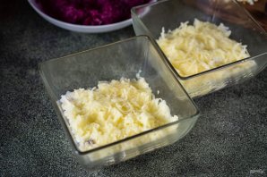 Селедка под шубой с яблоками