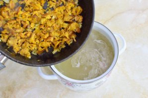 Грибной суп из лисичек Грибной суп из лисичек