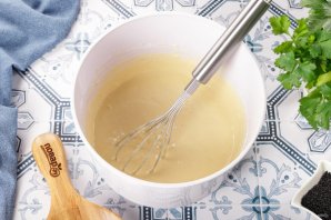 Заливной пирог с капустой на кефире