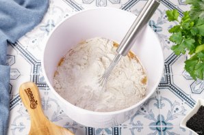 Заливной пирог с капустой на кефире