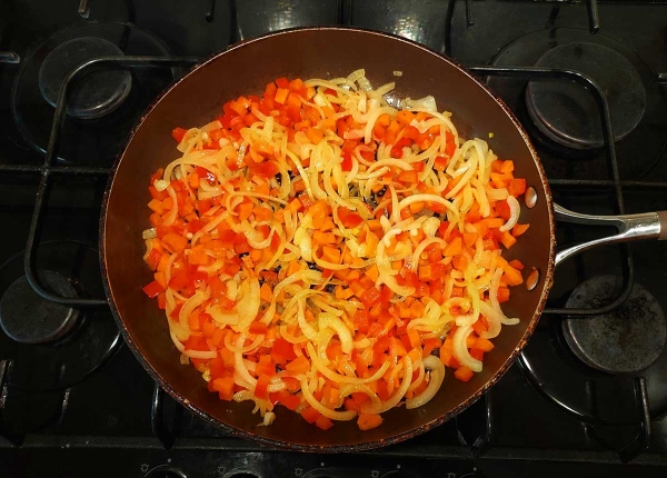 Говядина в сметанном соусе с овощами Говядина в сметанном соусе с овощами