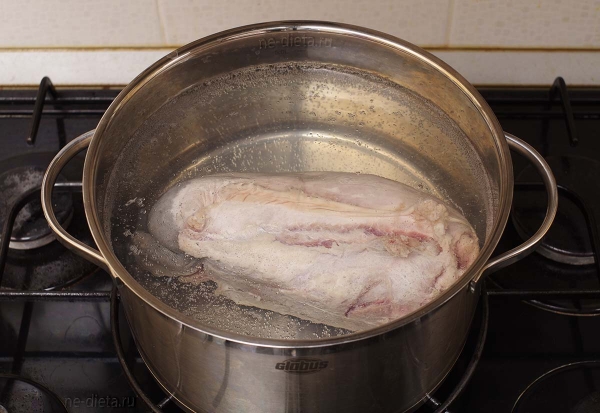 Язык говяжий отварной