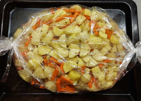 Картошка с морковью в духовке Картошка с морковью в духовке