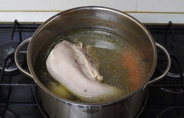 Язык говяжий отварной